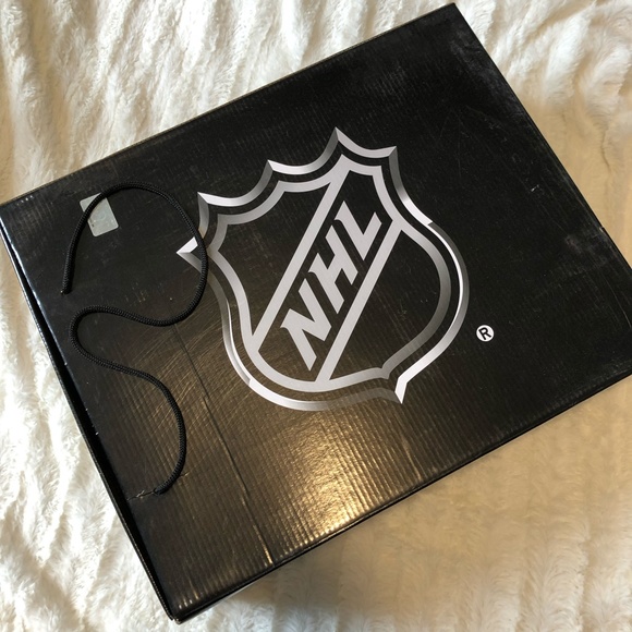 NHL LA Kings Cuce The Fanatic Boots New w/ Box Women's Sz 8 - Picture 4 of 6